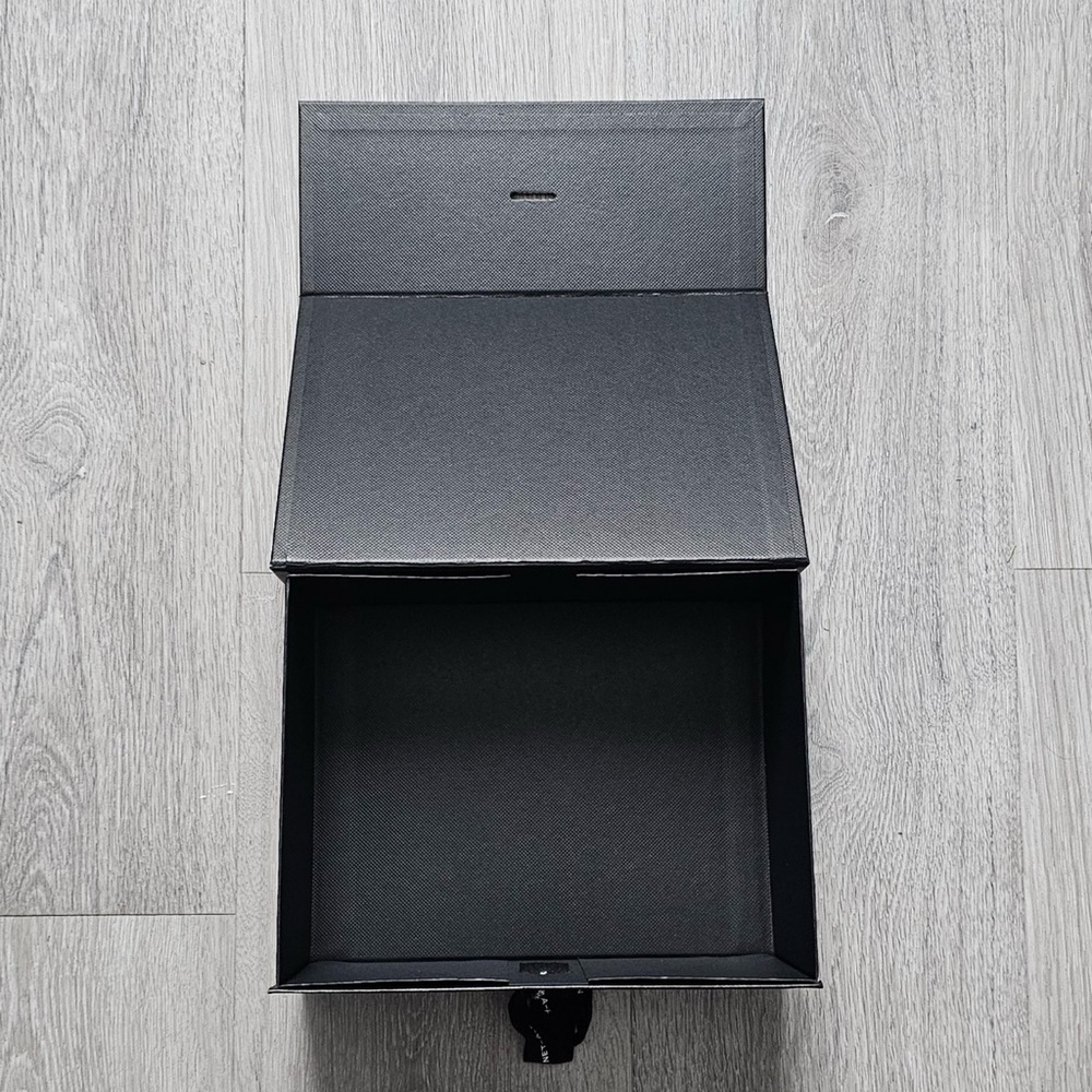 Authentic Net-A-Porter Gift Box - Picture 6 of 8
